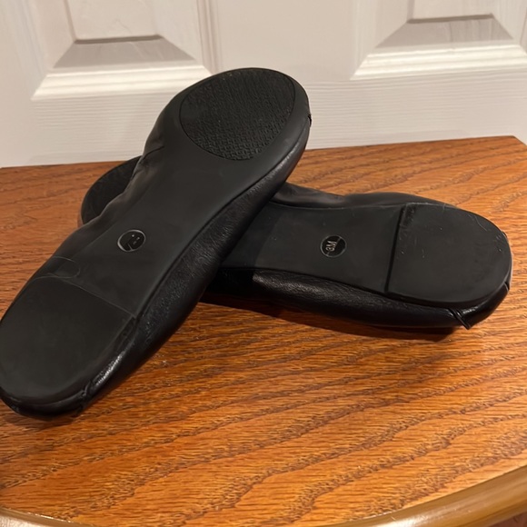 Tory Burch Black Ballet Flats EUC - Picture 3 of 9